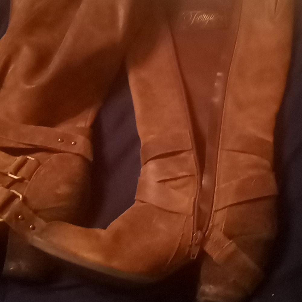 Fergie boots